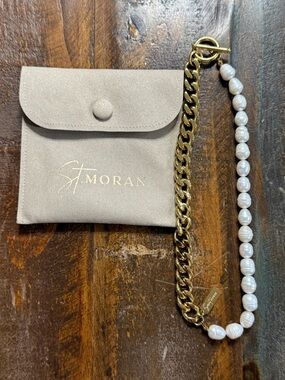 Saint Moran Gold Chain & Freshwater Pearl Necklace w/Toggle Clasp New in Pouch
